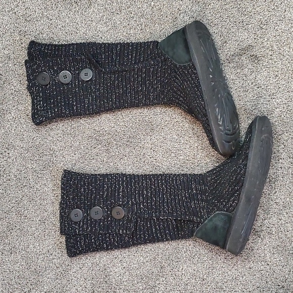 Ugg Australia Women 1876 Cardi Sweater buttons Boots shoes sz 10 - Picture 3 of 10